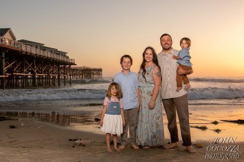 family portraits at crystal pier in pacific beach by john cocozza photography