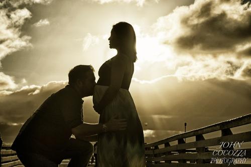 maternity pictures in pacific beach by san diego photographer john cocozza photography